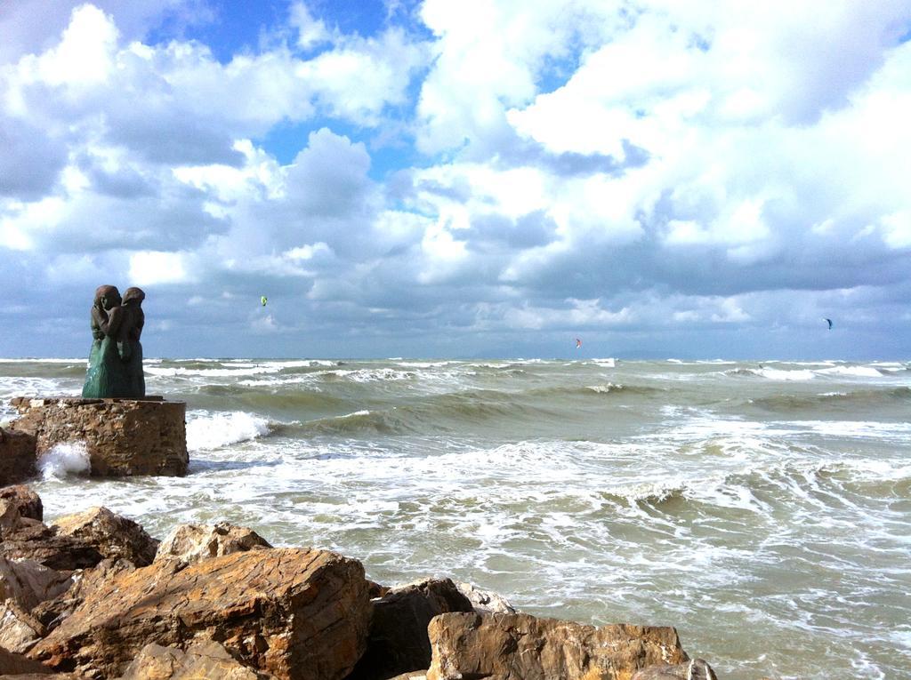 Hotel I 4 Assi Viareggio Bagian luar foto