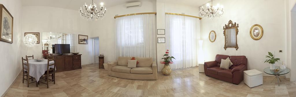 Hotel I 4 Assi Viareggio Bagian luar foto